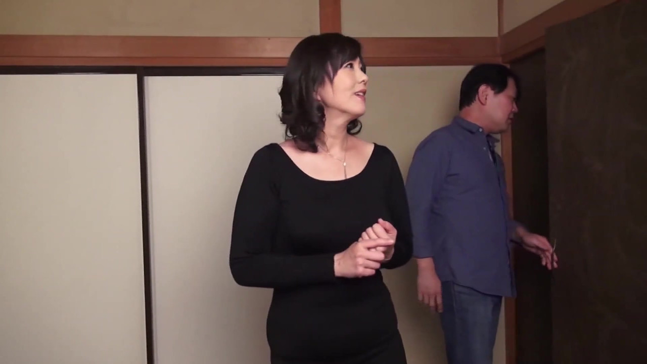 An Unfaithful Wife Meets With Her Lover in a Hot Spring - Part.4