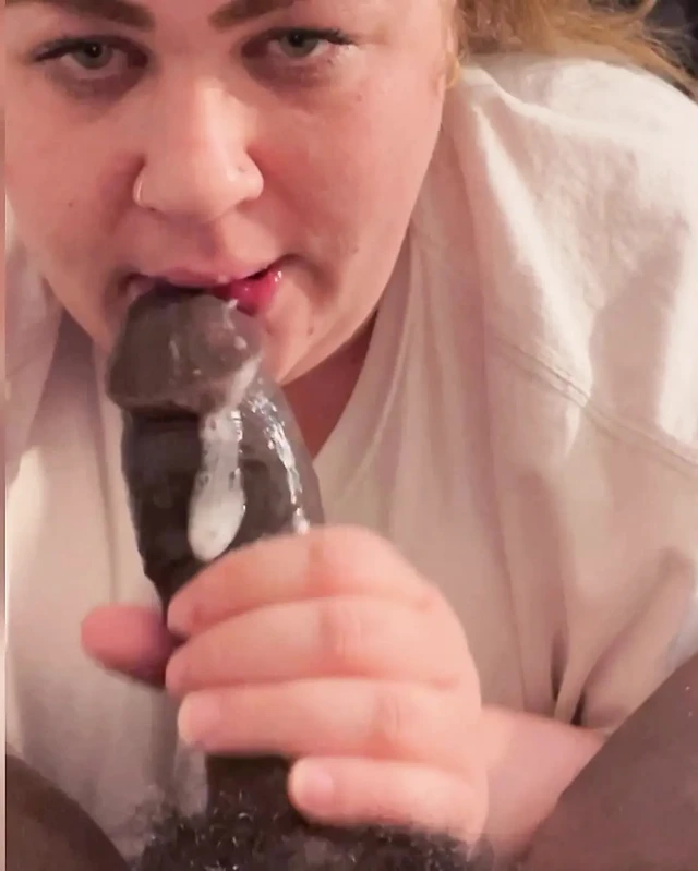 Üvey kız kardeşim beni emiyor eski sevgilim bana aptal fahişe demeye devam ediyor