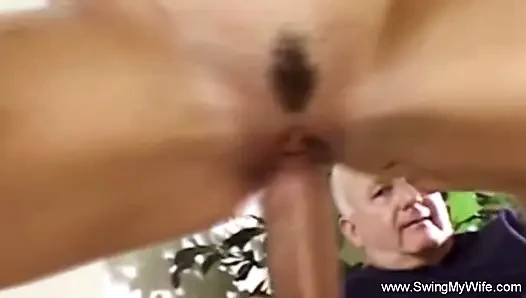 Ateşli evli kadın eş değiştirme macerası