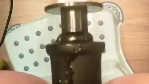 Seks makinesiyle kıçımı sikiyorum