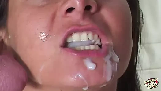 Sandra Romain erkekler ıslak amını ve götünü sikerken sert üçlü seks yapıyor