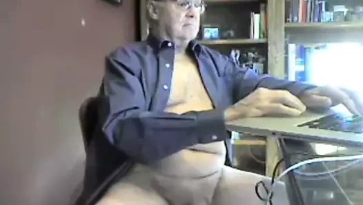 Büyükbaba inme üzerinde web kamerası