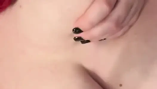 Findom geleneği: kürk giyerken seni aşağılamama izin ver