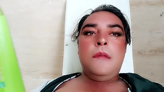 Pakistanlı Imran evde tek başına güzel büyük