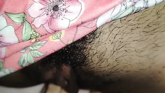 Neredeyse oturma odasında mastürbasyon yaparken yakalanıyordum