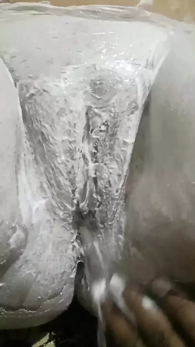 Baldızın amına masaj yapıyor