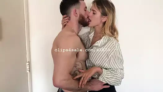 Ted ve lauren pazartesi öpücüğü