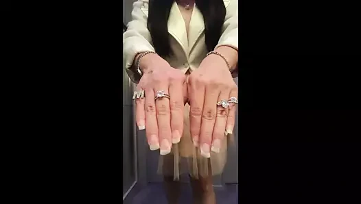 Uzun doğal tırnaklarımla ilgili başka bir video