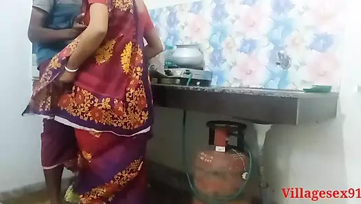 Bhabhi ko kitchen pe chuda