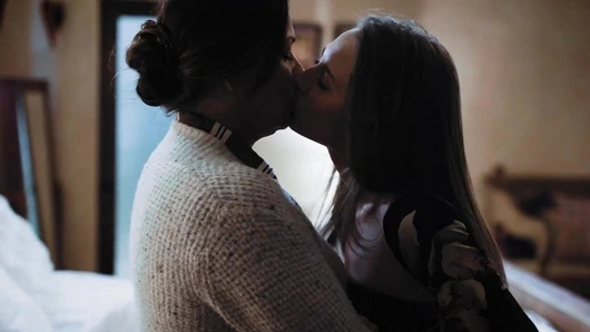 Saf tabu, kyler quinn üvey anne ve üvey babasıyla yakalandı