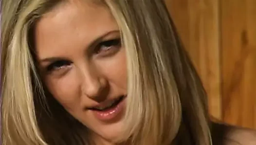 Randy spears kafesin içinden bir dik sarışın bebek sikikleri