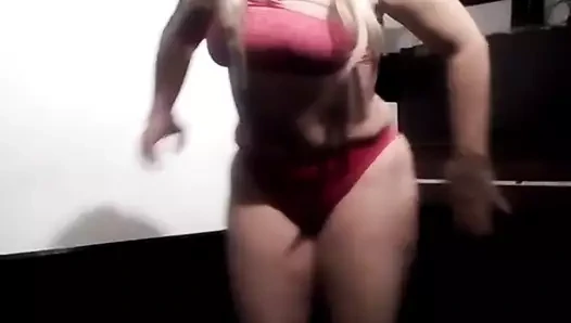 seksi sarışın şarkıcı