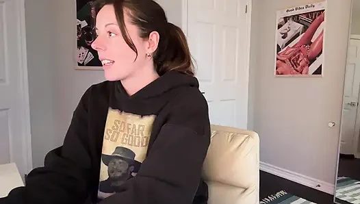 Üvey kız kardeş senin için amını ve götünü açıyor!