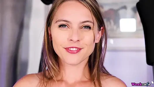 Chloe Toy seni yoğun bir 31 talimatı egzersiz seansına sokuyor