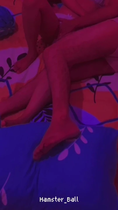 "Üvey annenden seni sikmesini iste, ister mi?"