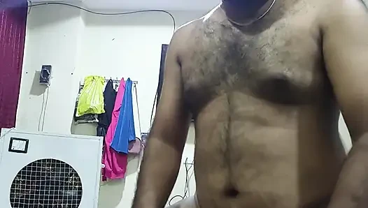 Hintli üniversite öğrencisinin daha fazla sekse ihtiyacı var