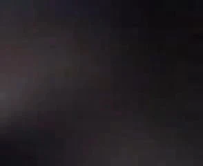 Mi inculo Michela in auto e la riempio di sborra.