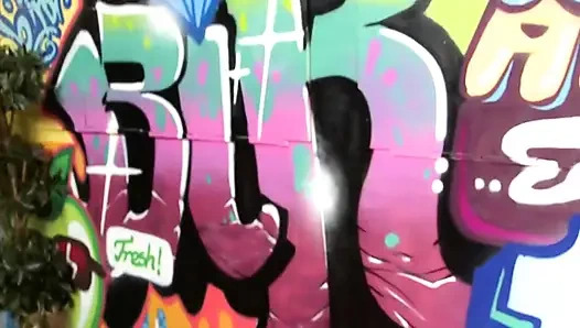 Büyük yarak emmeyi seviyor!