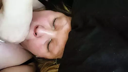 Kb seviyor emme çük