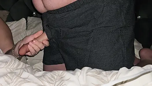 Kocam evde değil! Üvey anne üvey oğlunun yarağıyla mastürbasyon yapıyor