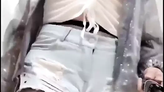 Crossdresser küçük şort