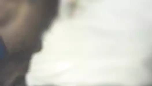 Koca dudaklarıyla sikimi ciddi bir şekilde emdi. sadece hayranlarıma abone ol ücretsiz