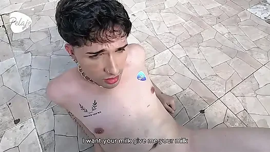 Üzgün bir Latin kadın bir deniz adamı bulur ve onun penisini emip onu sevmeye karar verir.