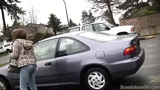 Minyon memeli seksi genç kız arkadaş sert sikişiyor