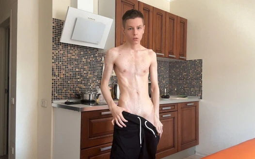 Basketbolcu evgeny antrenmandan sonra mastürbasyon yapıyor!