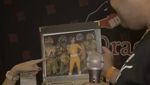 April o'neil aryana aiden cj siyah boru vuruşları