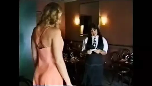 Şarap barı eğlencesi