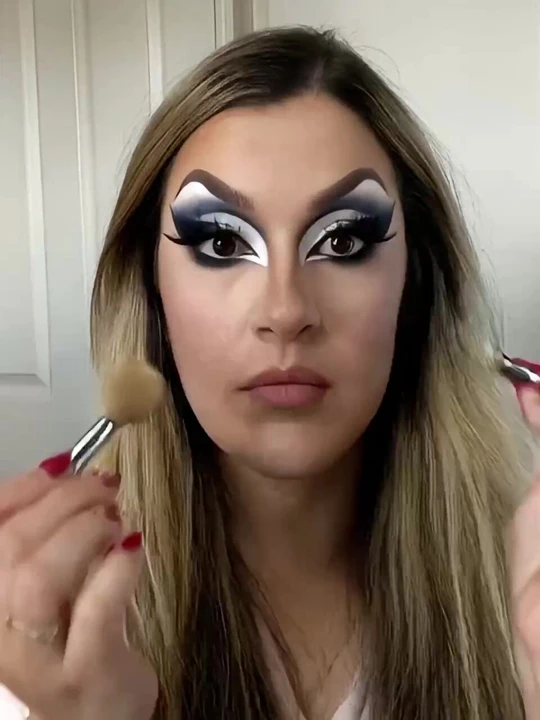 Drab 5 saniyede sürükleyecek - Kimberley Cox ile Kim Harsh