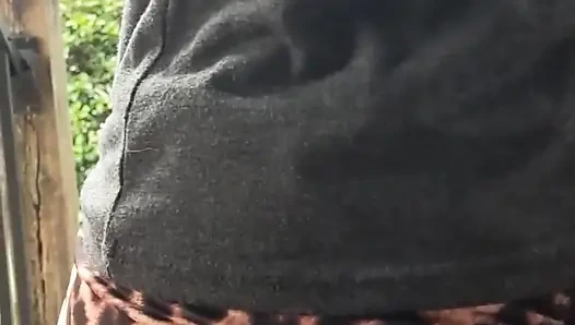 Açık havada göt yoksay