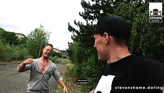 Azgın harleen van hynten randoyla sikiliyor! Steven Shame flört ediyor
