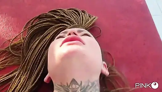 Ateşli kız Korinha Luca Ferrero tarafından sikiliyor