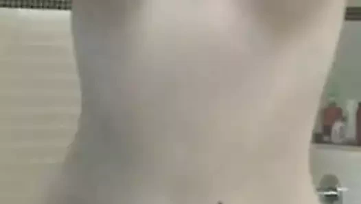 benim ıslak göğüsler 1