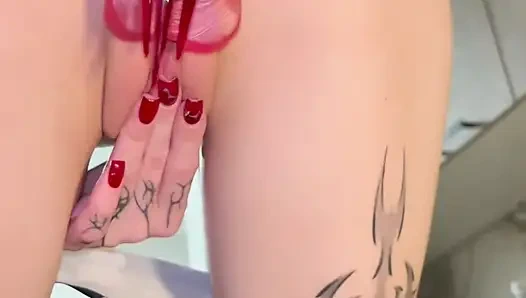 Pembe Kedi Yapay Penisimi Sikiyorum