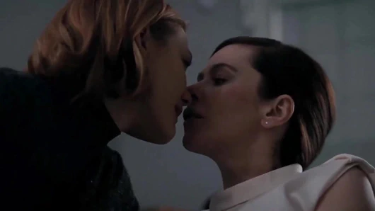 Louisa krause çıplak lezbiyen kedi yeme üzerinde scandalplanetcom