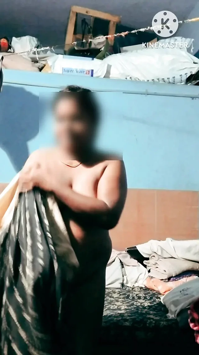 Hintli evli kadın komşu genç oğlanla birlikte