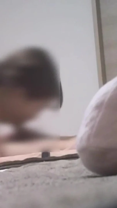 Обязательный для обмена момент из "Красотка с большой грудью носит сексуальное нижнее белье и эякулирует без минета"