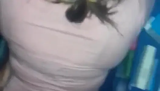 Tıp dükkanında ilaçlar arasında sikişiyoruz