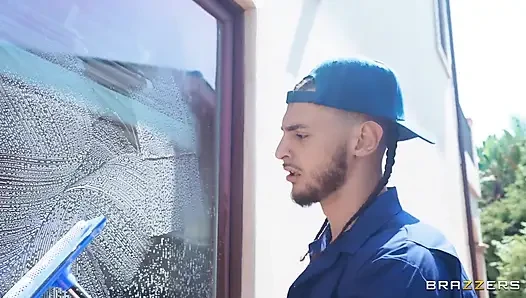 Brazzers - Kayley Gunner iki emiyor