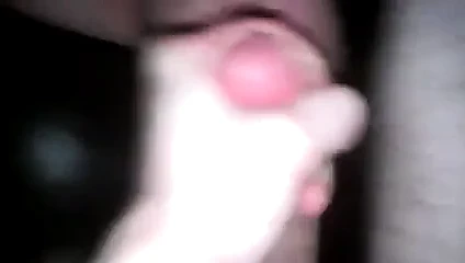 Pawg bir yüz için sürtük dili ile taşaklarımı sağıyor