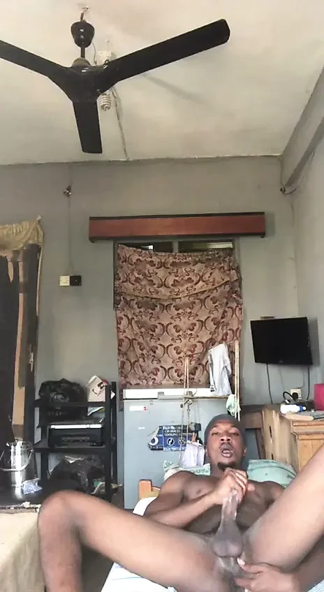 Evde yalnızken mastürbasyon yapmayı bırakamıyorum..