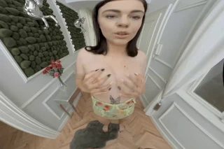 Tmwvrnet - keira akışı - hottie eve ahbapını karşılıyor