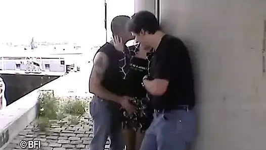 Flaman sürtükler 1 - limanda amcık