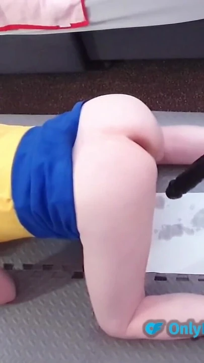 Эмоциональный момент из "Девушка Из Эссекса Лиза огромные анальные дилдо на трах-машине"