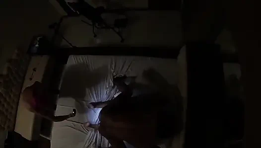 Altyazılı yırtık vücut geliştirmeci boğa ateşli evli kadınla sikişiyor anal ham bakış açısı: gavat koca çifte sakso ve çığlık çığlığa orgazm filme alıyor