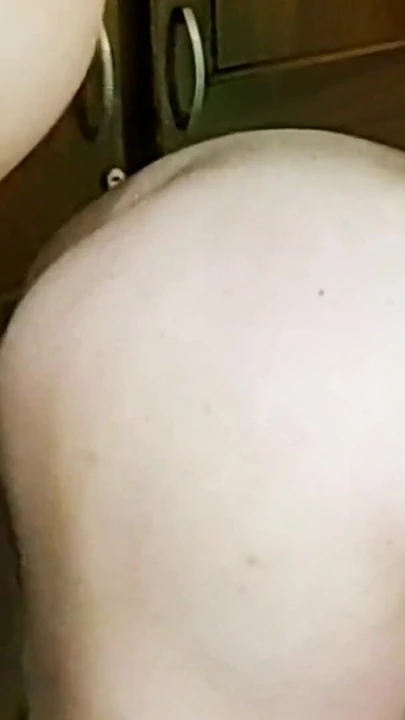 51 yıllık saf ahlaksızlık: doyumsuz büyük götlü sarışın orta yaşlı seksi kadın | Klip 1