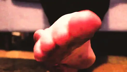 Sakso fahişelerine mastürbasyon yaparken yakalandın şimdi dediğimi yap yoksa